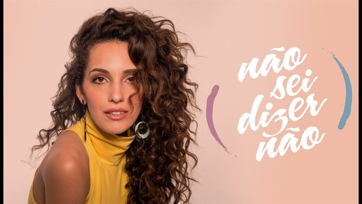 Bruna Pazinato no clipe de Não Sei Dizer Não