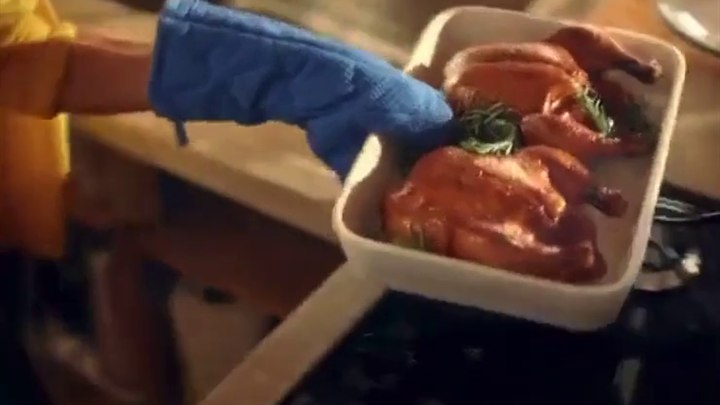 Bruna Pazinato no filme publicitário da Globo Receitas