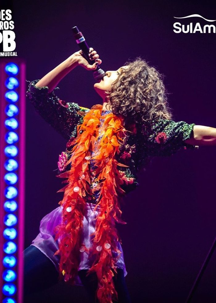Bruna Pazinato no elenco de Grandes Encontros da MPB