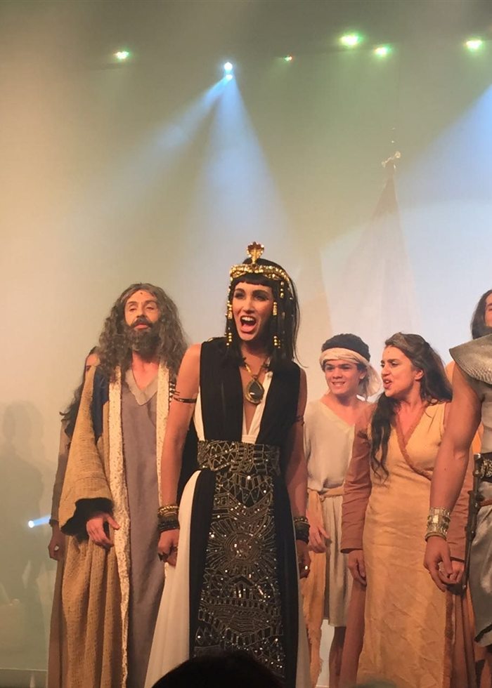 Bruna Pazinato como Nefertari em Os Dez Mandamentos